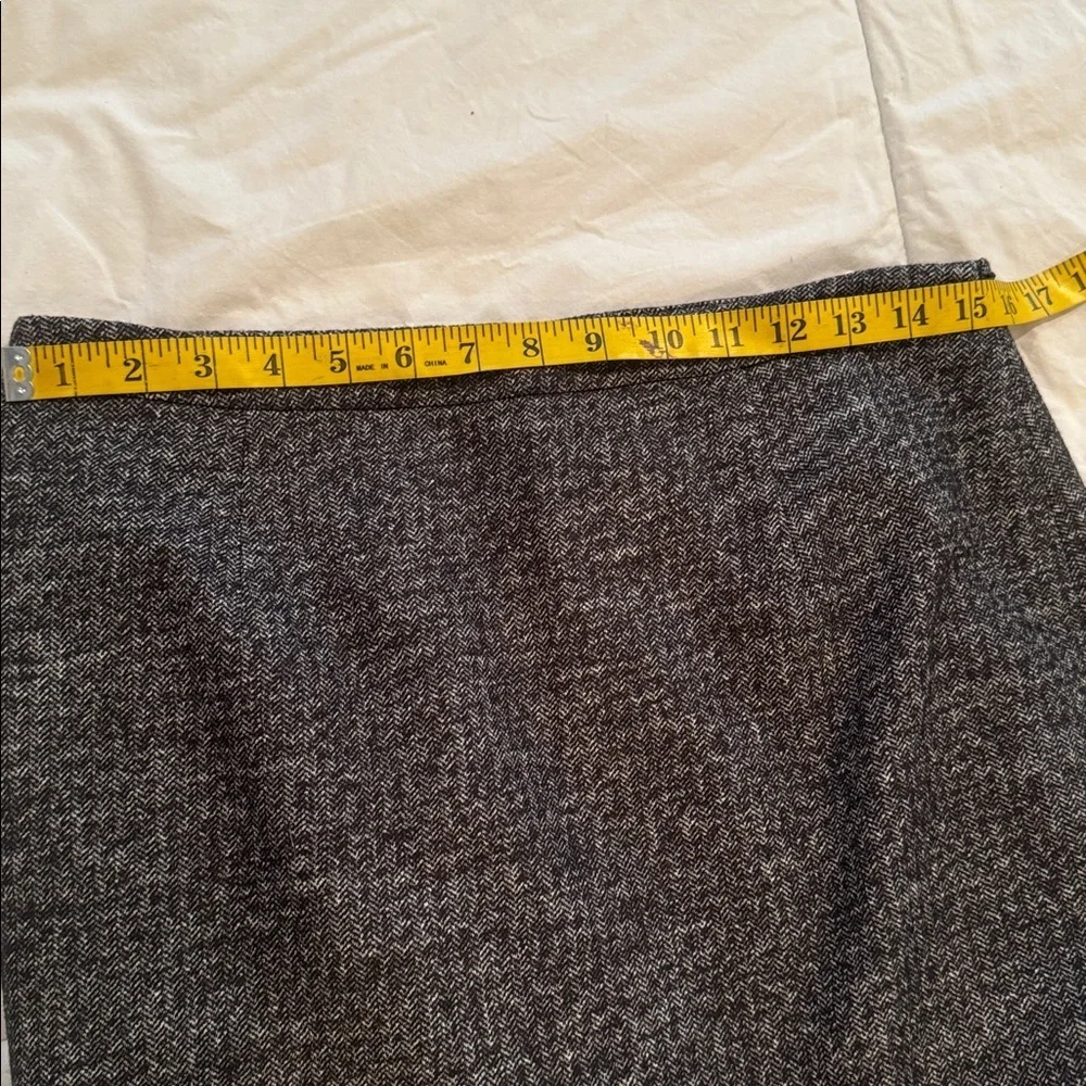 Don Caster NWT 🔥sale🔥black gray and white skirt